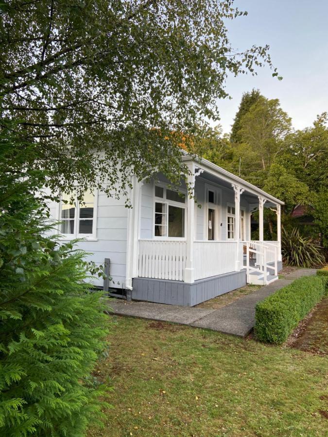 Alfresco Eatery And Historic Villas Reefton Kültér fotó